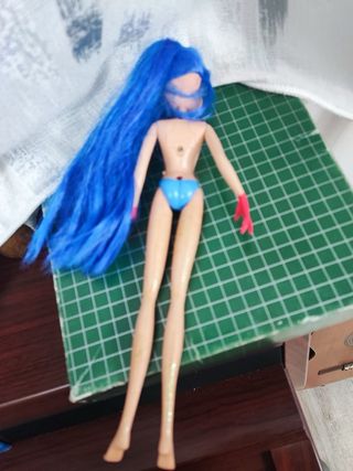 Bambola Winx con capelli blu