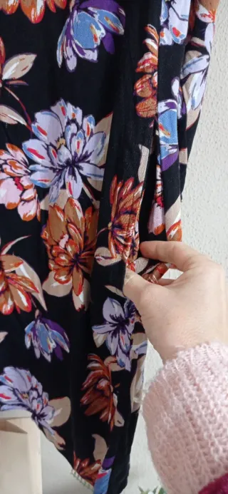 Vestido camisero floral negro talla XS
