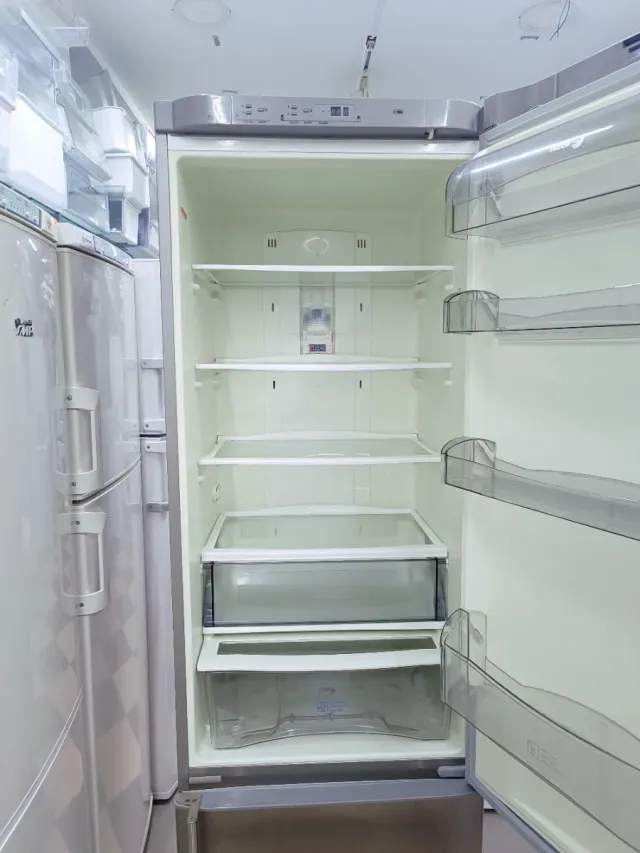 Frigorífico 'FAGOR' combi no frost