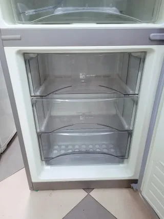 Frigorífico 'FAGOR' combi no frost