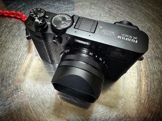 Cámara Fujifilm X100VI NEGRA