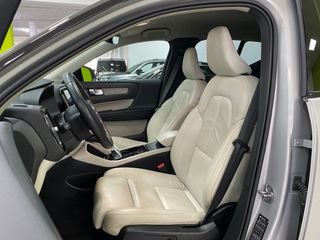 Volvo XC40 Plus Dark 2.0 B3 G 163CV Auto MHEV!!!!!