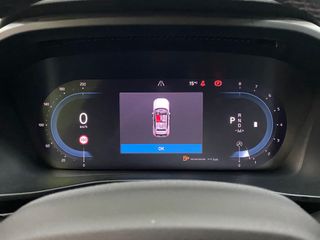 Volvo XC40 Plus Dark 2.0 B3 G 163CV Auto MHEV!!!!!