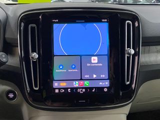 Volvo XC40 Plus Dark 2.0 B3 G 163CV Auto MHEV!!!!!