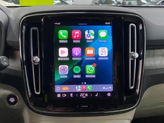 Volvo XC40 Plus Dark 2.0 B3 G 163CV Auto MHEV!!!!!