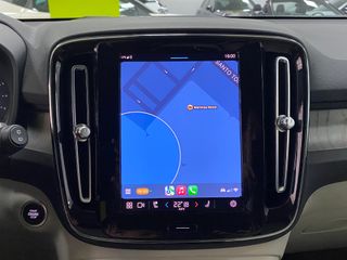 Volvo XC40 Plus Dark 2.0 B3 G 163CV Auto MHEV!!!!!