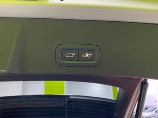 Volvo XC40 Plus Dark 2.0 B3 G 163CV Auto MHEV!!!!!