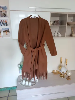 Cappotto donna marrone con frange