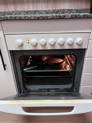 Horno y Vitrocerámica Zanussi