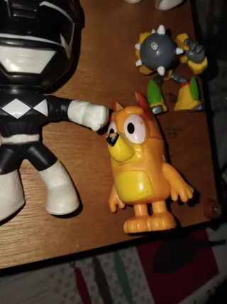 Lote figuras/muñecos varios