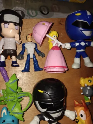 Lote figuras/muñecos varios