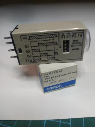 Temporizador OMRON H3YN 2  de estado solido 24V AC