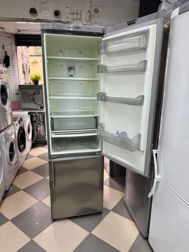 Frigorífico 'FAGOR' combi no frost