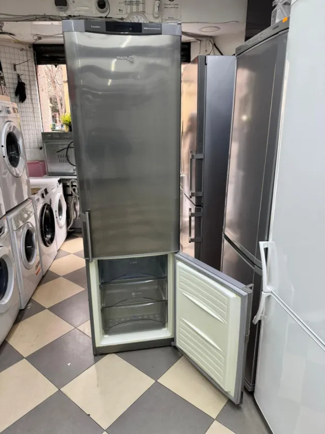 Frigorífico 'FAGOR' combi no frost