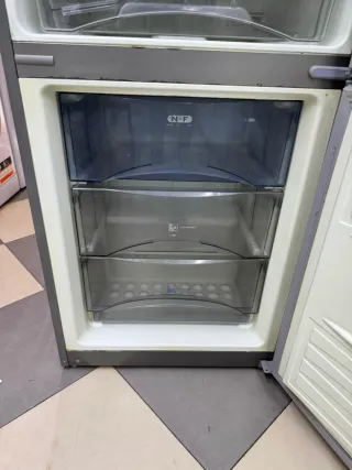 Frigorífico 'FAGOR' combi no frost