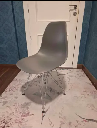 Sillas Grises Diseño Moderno