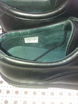 Zapatos de cuero negros talla 44 nuevos