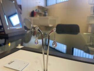 Pendientes Oro Blanco 18K Circonitas