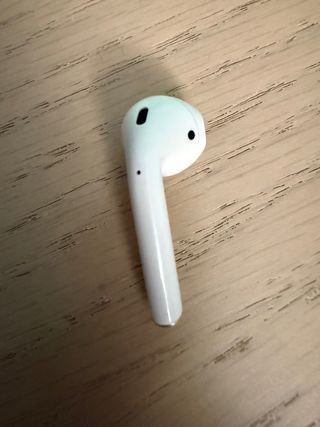 Airpods A1523 Derecho + 4h Autonomía