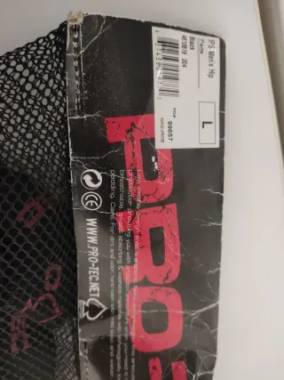 Protección culera acolchada negra