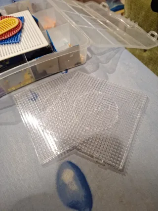 Caja de cuentas (perlas bead) para manualidades