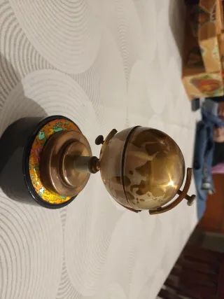 Mappamondo Soprammobile con Accendino e Carillon