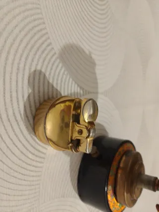 Mappamondo Soprammobile con Accendino e Carillon