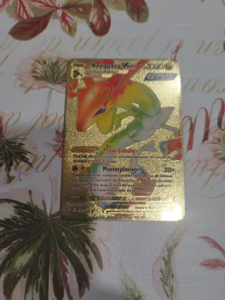 Carta Pokémon Rayquaza VMAX Metálica Dorada
