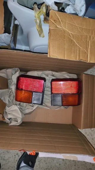 Faros traseros izquierdo y derecho VW T4