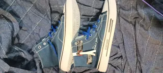 Sneakers sportive blu e bianche