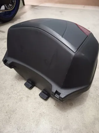 Baúl Yamaha MT-09 39L