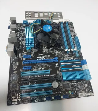 Placa Mãe Asus P8P67 + i5 2400 + 8GB RAM - LGA1155