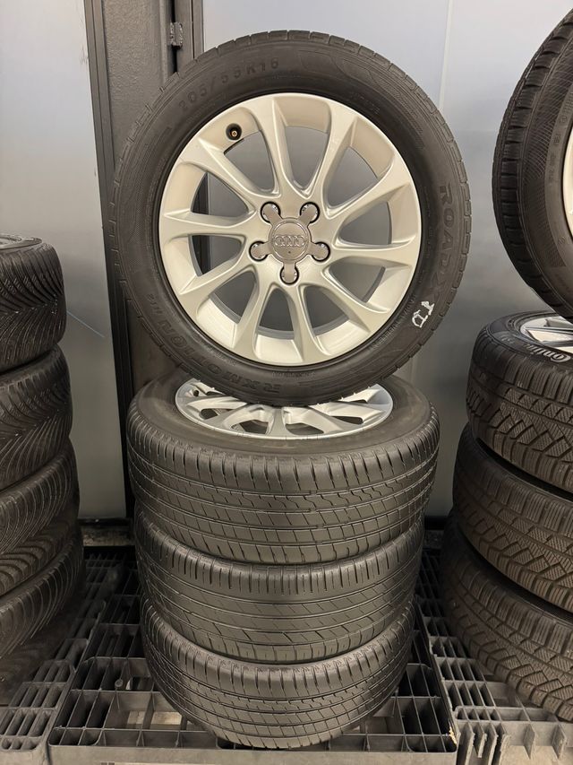 4 llantas originales Audi de 16” con neumáticos