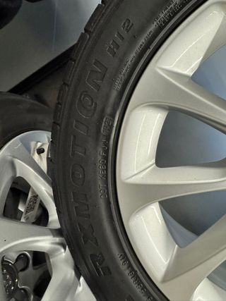 4 llantas originales Audi de 16” con neumáticos