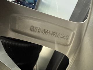 4 llantas originales Audi de 16” con neumáticos