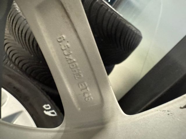 4 llantas originales Audi de 16” con neumáticos