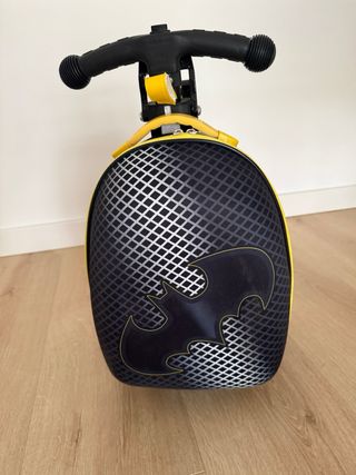 Monopatín infantil con maleta Batman