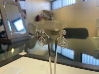 Pendientes Oro Blanco 18K Circonitas