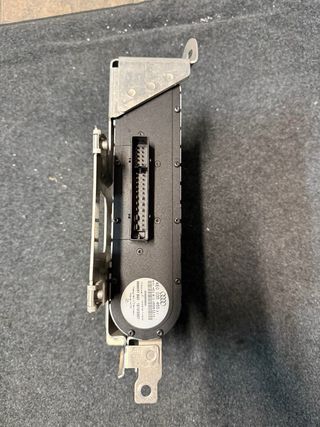 Amplificador Audi A8/S8 4E D3 B&O 4E0035465