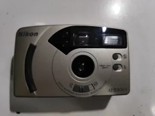 Cámara Nikon af240sv 35mm