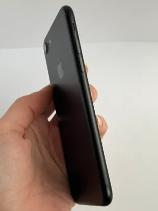 iPhone 7 (32GB)