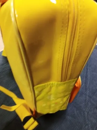 Mochila amarilla infantil con dibujos de popeye