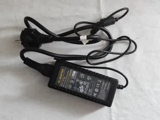 Adaptador Cargador 12V 4A YU1204