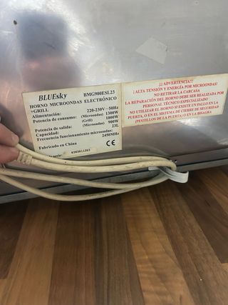 Microondas y Grill Bluesky
