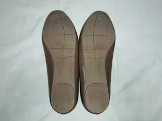 Zapatos Uniqlo planos marrones mujer