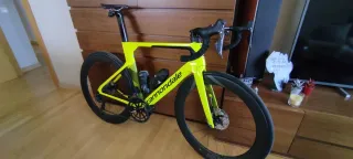 Bicicleta de carretera Cannondale system six.