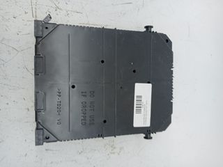 CAJA RELES / FUSIBLES CITROEN C4 CACTUS (2)