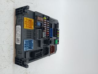 CAJA RELES / FUSIBLES CITROEN C4 CACTUS (2)