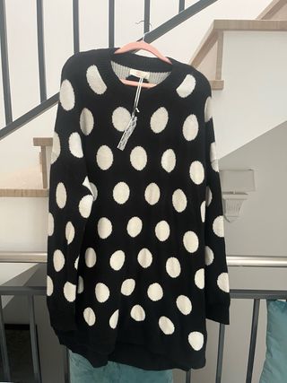 Vestido de punto lunares