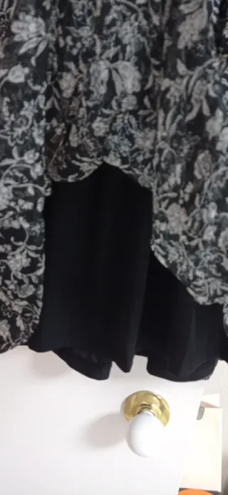 Vestido negro floral talla XS sin estrenar